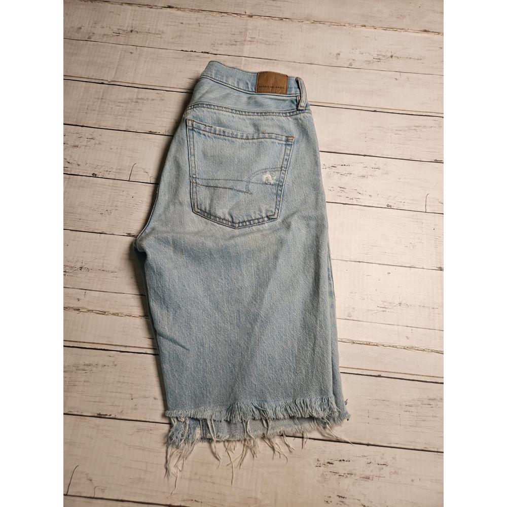 American‎ Eagle Womens Light Wash Denim Bermuda Shorts Raw Hem Size 4 Regular